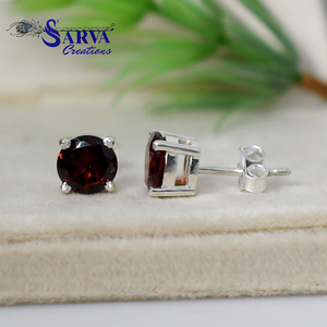 Pendientes de Plata de Ley con Granate, Piedra de Nacimiento de Enero, Joyería Fina, Pendientes Finos, Joyería Personalizada - Product Image 1