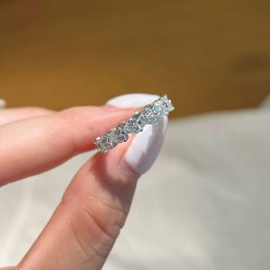 Anillo de Plata 925 con Moissanita en Forma de Corazón, Diseño Moderno Dylam, el Mejor Regalo para San Valentín o Cumpleaños, Anillo de Amor Infinito y Eternidad - Product Image 2
