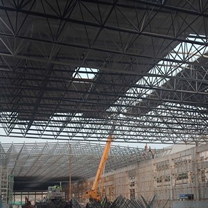 Large Span Prefabricated Space Truss Roof Warehouse, Column-Free Natural Skylight Space <b>Frame</b> Industrial Building for Logistics - Product Image 4