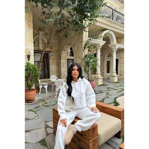 Conjunto Deportivo Informal de Calle, Cómodo y Transpirable, Estilo Vintage, de Lujo, Talla Grande, con Estampado, para Invierno - Product Image 3