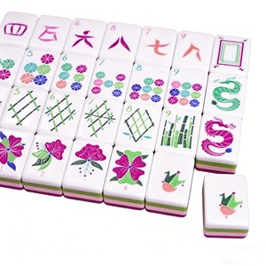 Tuiles de Mahjong de luxe rouges de style américain personnalisées - Pliables et portables, écologiques, pour une expérience chinoise authentique et divertissante - Product Image 6