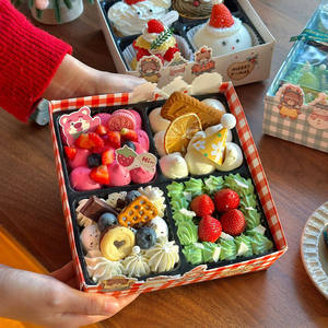 Bán buôn món tráng miệng Mousse bánh trái cây Cookies Đóng gói hộp độc lập 4 lưới dùng một lần trong suốt nắp món tráng miệng hiển thị hộp giấy - Product Image 6