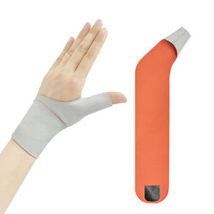 Attelle stabilisatrice de poignet respirante réglable pour le soutien des entorses et du canal carpien - Product Image 1