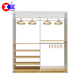 ราวแขวนเสื้อผ้าไม้คุณภาพสูง ชั้นวางโชว์สินค้า <span class=keywords><strong>Uniqlo</strong></span> ชั้นวางโชว์เสื้อผ้าชายหญิงสำหรับร้านค้า - Product Image 1