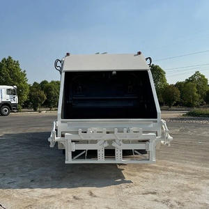 Camion de collecte des déchets compact Isuzu ELF 4X2 OEM direct pour la gestion intelligente des déchets et le nettoyage urbain - Product Image 4