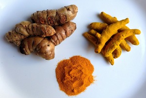 Assaisonnements de haute qualité Épices Curcuma Curcuma Racine pour la cuisine Disponible à un prix abordable de l'Inde - Product Image 2