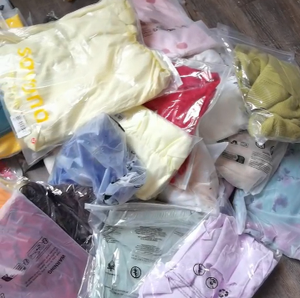 Ropa de Mujer Mixta de Moda en Pacas: Stock de Proveedor, Alta Calidad, Venta al por Mayor a Granel, Vestidos, Tops, <span class=keywords><strong>Pantalones</strong></span>, Envío Aleatorio - Product Image 1