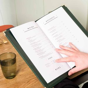 Menu en similicuir de haute qualité pour la personnalisation des menus de café, livre de cocktails, menu en cuir avec fixation par vis - Product Image 4
