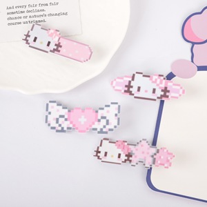Pince à cheveux légère en acrylique motif chaton mignon, style dessin animé, en forme de bec de canard, pour femme, idéale pour les fêtes - Product Image 1