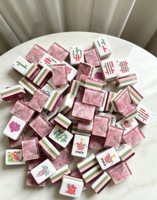 Jeu de tuiles de Mahjong florales en quartz rose avec dos en marbre, 3 couches d'acrylique gravé, cadeau pour femmes, soirée de jeu en famille, logo personnalisé OEM