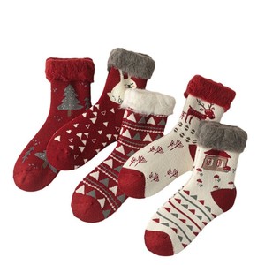 Fleece Lined Thickened Christmas Socks For Women Mid Calf Warm Plush Cartoon Reindeer New Year Red Socks Extra Thick - Product Image 5