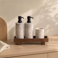 Plateau de service moderne en bois surélevé avec pieds, présentoir en bois massif naturel, plateau à café/aliments, décoration cuisine/salle de bain