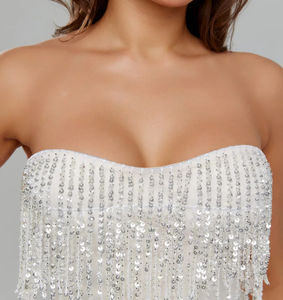 Kadınlar İçin Tek Renk Dokuma Beyaz Pullu Saçaklı Straplez Dar Kesim Mini Elbise Doğal Bel Çevre Dostu Akşam Partisi Kulüp Kıyafeti - Product Image 4