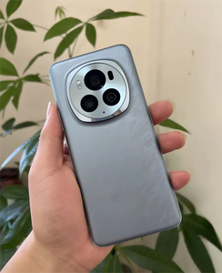 Smartphone Magic 6 <span class=keywords><strong>Pro</strong></span> 5G Octa Core 6,8 pouces OLED 120Hz 180MP 5600mAh 65W Charge rapide Vente en gros - Product Image 1