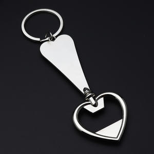 Ouvre-bouteille en forme de cœur LOVE, porte-clés en alliage de zinc, cadeau de mariage, cadeau promotionnel avec logo personnalisé, style simple/romantique - Product Image 4