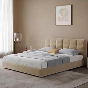 Lit rembourré King Size moderne italien Lit en bois en tissu velours doux design mousse haute densité unique Teddy Bedroom - Product Image 2