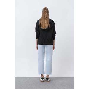 Chaqueta Bomber para Mujer, Manga Larga, Tejida, Color Negro Otoñal, Detalle de Cremallera - Product Image 5