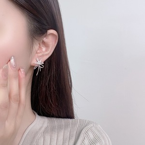 Pendientes de circonita con diseño de lazo de cinta y nieve, engaste de bisel, regalo de moda para mujer, Yiwu - Product Image 1