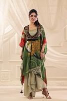 Achetez un kaftan imprimé de créateur avec robe intérieure pour femme, tenue bohème ethnique pour les vacances, les soirées et les sorties élégantes.