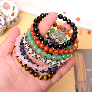 Bracelet de perles en pierres naturelles de guérison et coffret cadeau de cristaux bruts pour la vente en gros – Artisanat créatif en cristal folklorique - Product Image 6