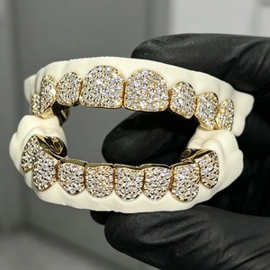 Vente flash : Bijoux Grillz plaqués or avec diamants Moissanite pour un usage quotidien et en cadeau, unisexe, au meilleur prix. - Product Image 4
