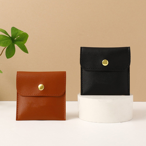 Pochette de rangement pour bijoux en cuir PU personnalisé avec boucle carrée et logo, sac de rangement à fermeture à pression pour bagues et colliers - Product Image 4