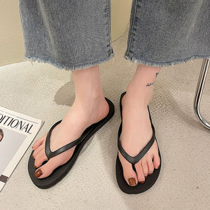Sandalias de goma de verano a la moda, chanclas para mujer, pantuflas, zapatos de interior y exterior, chanclas de playa, sandalias planas. - Product Image 2
