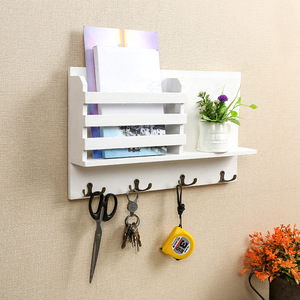 Estante de almacenamiento montado en la pared, blanco, 1 nivel, con ganchos para llaves, organizador de correo, sala de estar, dormitorio, cocina, estante decorativo - Product Image 1