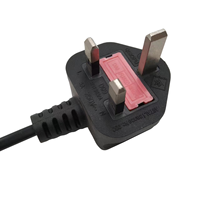 Câble d'alimentation BS1363 britannique à 3 broches avec fusible vers IEC C7, H05VVH2-F 2x0,75 mm², 3A 250V