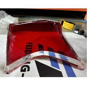 Lente de Luz Trasera para Automóvil, Precio de Fábrica Feiding, Cubierta de Luz Trasera para Crown 2004-2007, Otras Piezas de Repuesto para Carrocería - Product Image 4