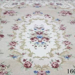 Alfombra de Oración Musulmana Clásica con Diseño Floral de Chenilla, Base Compuesta Antideslizante, Resistente al Desgaste y de Pelo Corto - Product Image 1