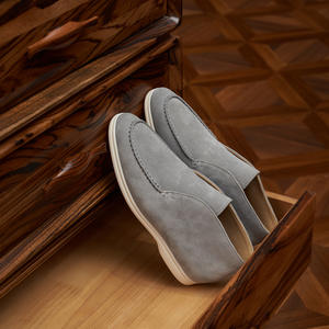 รองเท้าหุ้มข้อสูงแบบลำลองสไตล์อังกฤษสำหรับผู้ชาย ทำจากหนังกลับน้ำหนักเบา สวมใส่สบาย พื้นรองเท้านุ่ม - Product Image 5