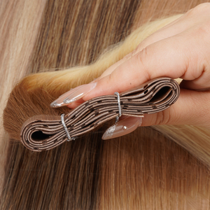 Extensions de <span class=keywords><strong>cheveux</strong></span> en trame papillon sans couture Xo PU avec design de trous, <span class=keywords><strong>cheveux</strong></span> vierges chinois doublement tirés, <span class=keywords><strong>couleur</strong></span> personnalisée et permanente - Product Image 3