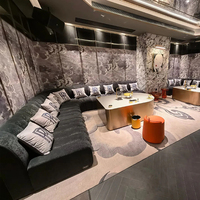 Canapé de bar lounge VIP modulaire moderne pour discothèque européenne, ensemble de bar en acier inoxydable avec sièges LED pour hôtel