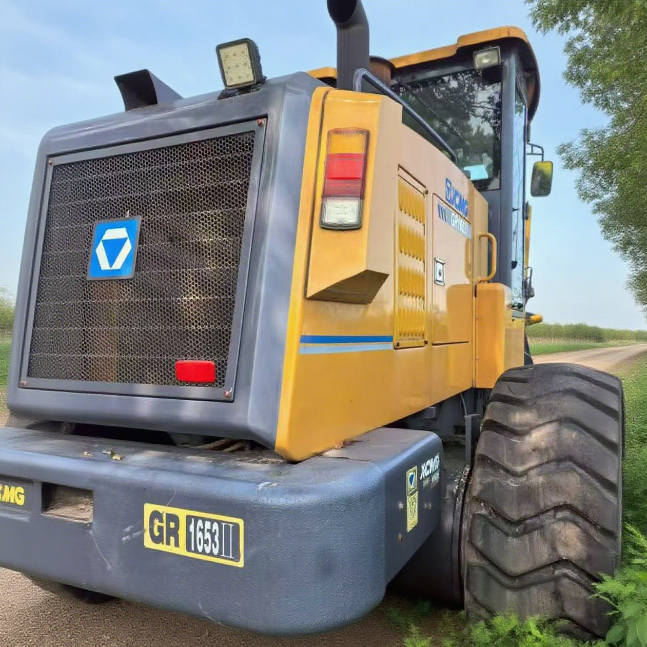 Высокопроизводительный Подержанный XCMG GR1653 автогрейдер Строительная дорожная техника для горных работ и обслуживания дорог