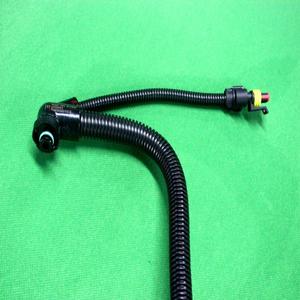 Tuyau d'urée chauffé électriquement SCR avec alimentation 12V et 24V - Product Image 5