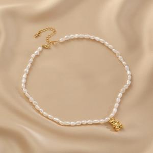 Natural Freshwater Baroque Pearl Necklace with <b>Cute</b> Sweet <b>Bear</b> Pendant Fashionable Collarbone Chain Free Shipping - Product Image 2