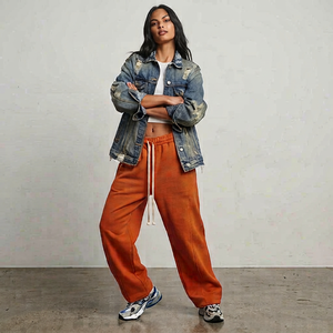 Pantalon de survêtement ample et décontracté en coton molletonné pour femme, style streetwear, coupe large, idéal pour l'hiver - Product Image 1