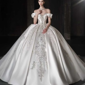 Robe de mariée de luxe Lsjj123 en satin ivoire perlé avec traîne, élégante robe de bal pour la mère de la mariée, grandes tailles - Product Image 1