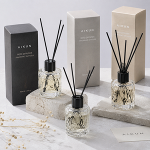 Aikun - Set de Regalo de Difusor de Aromas con Tapa Negra de Vidrio Tallado Compacto de 50 ml, MOQ Bajo, Caja con Relieve, Cualquier Aroma, para Vendedores de Comercio Electrónico - Product Image 2