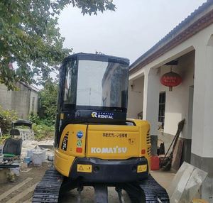 Mini-excavatrice sur chenilles Komatsu PC35 d'occasion, certifiée CE japonaise, avec composants de pompe essentiels, 3500 kg - Product Image 2