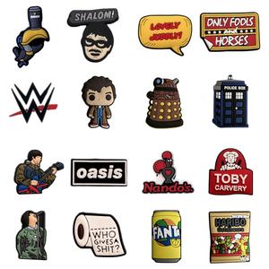 Accesorios de Decoración para Zapatos Toby Carvery y Nandos Oasis, Venta al por Mayor, para Inglaterra - Product Image 2