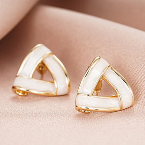 Orecchini a triangolo per donna, accessori per le orecchie colorati e semplici da indossare tutti i giorni - Product Image 5