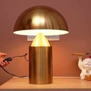 Lampe de table minimaliste nordique E27 LED 220V, lumière de chevet pour la protection des yeux, lampe de bureau pour salon, chambre à coucher - Product Image 1