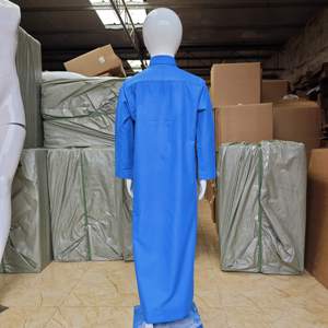 Túnica de Manga Larga para Niño con Cierres a Presión en la Parte Delantera, Portaplumas y Bolsillos Laterales Túnica de estilo árabe. - Product Image 6