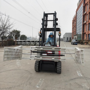 Montacargas a Batería de 3 Toneladas a Prueba de Explosiones para Almacenes de Pinturas Químicas, Diseño de Seguridad con Abrazadera para Bolsas - Product Image 1