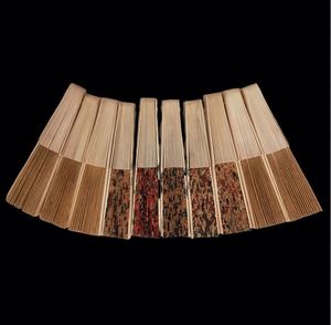 En stock : Éventail en bois de 23 cm avec tissu en liège écologique, couleurs naturelles et personnalisables pour cadeaux promotionnels et fournitures de fête - Product Image 6