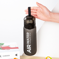 Logo personnalisé 750ml en plastique aromatisant l'air boisson odeur Smaken parfum saveur bouteille d'eau avec goût Flawour saveur Pod