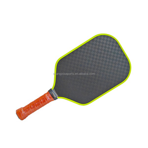 Raquette de pickleball personnalisée 6K Grit, face en graphite et <span class=keywords><strong>fibre</strong></span> de carbone, 4e génération, 16 mm, Pro IV, noyau en polymère nid d'abeille, son de frappe amélioré - Product Image 4