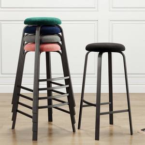 Tabourets de bar modernes en <span class=keywords><strong>fer</strong></span> <span class=keywords><strong>forgé</strong></span>, empilables, pour hôtels, salles à manger domestiques et usage commercial - Product Image 1